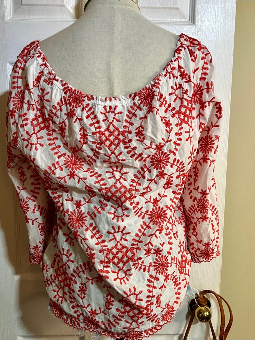 Charter Club Wms Red Cotton Eyelet Embroidered Scalloped Boho Peasant Top M - Picture 5 of 11